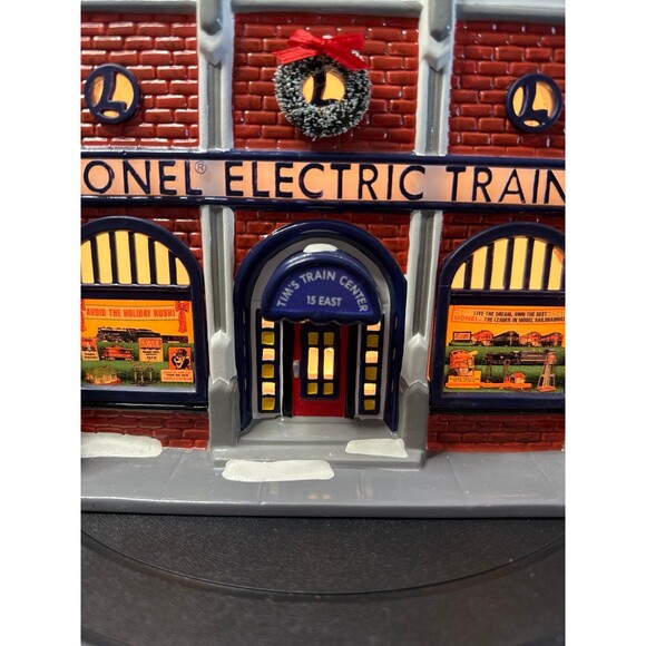Dept 56 Lionel Electric Train Shop - Picture 3 of 8
